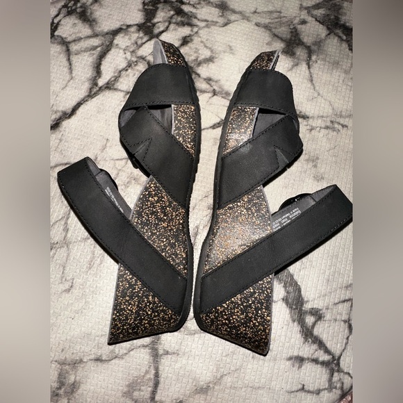 Dansko Black Women's Sandals 39 comfort shoe - Picture 4 of 10